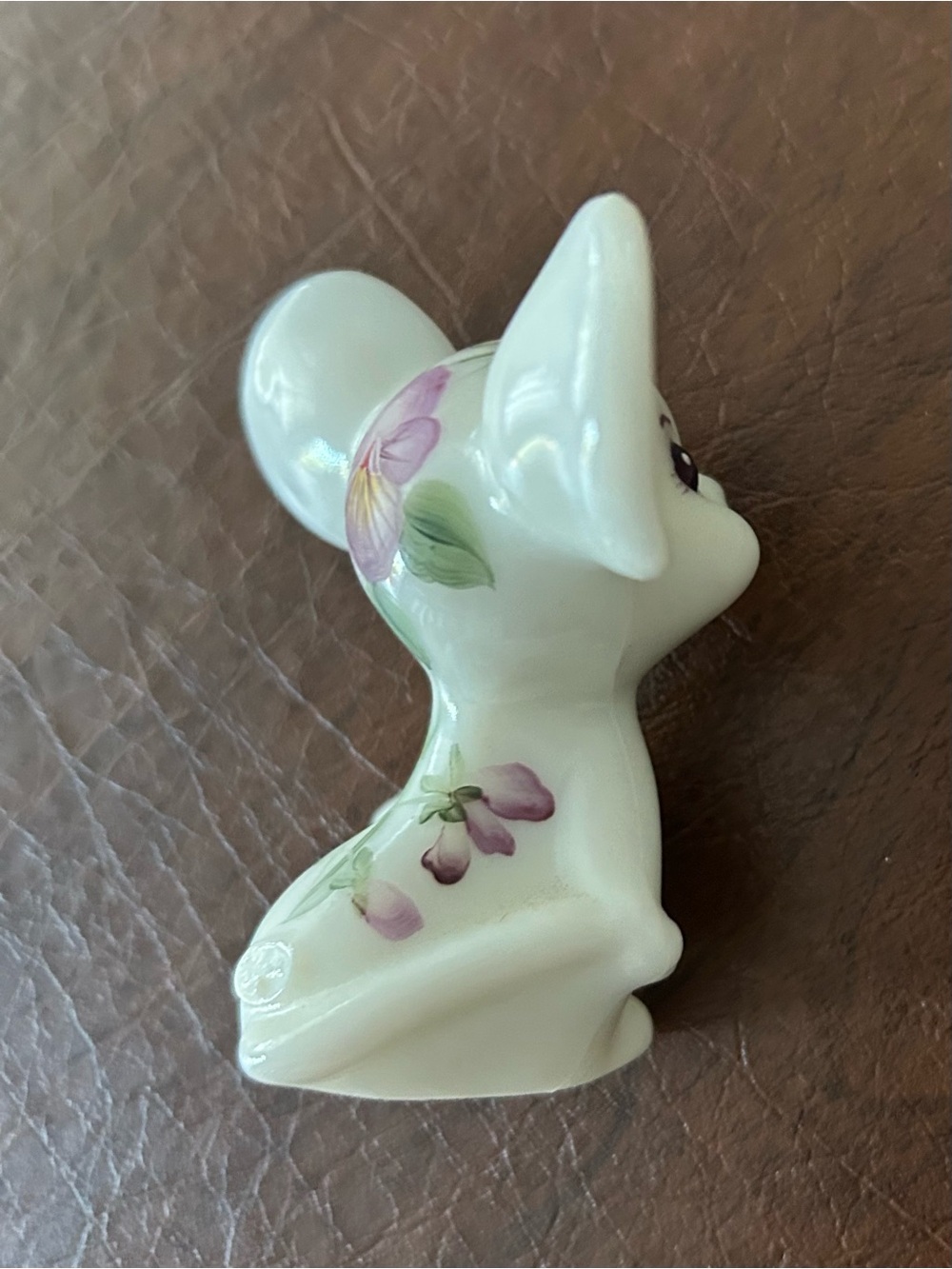 Painted, Signed Fenton Vintage White Mouse Figurine - Picture 4 of 5